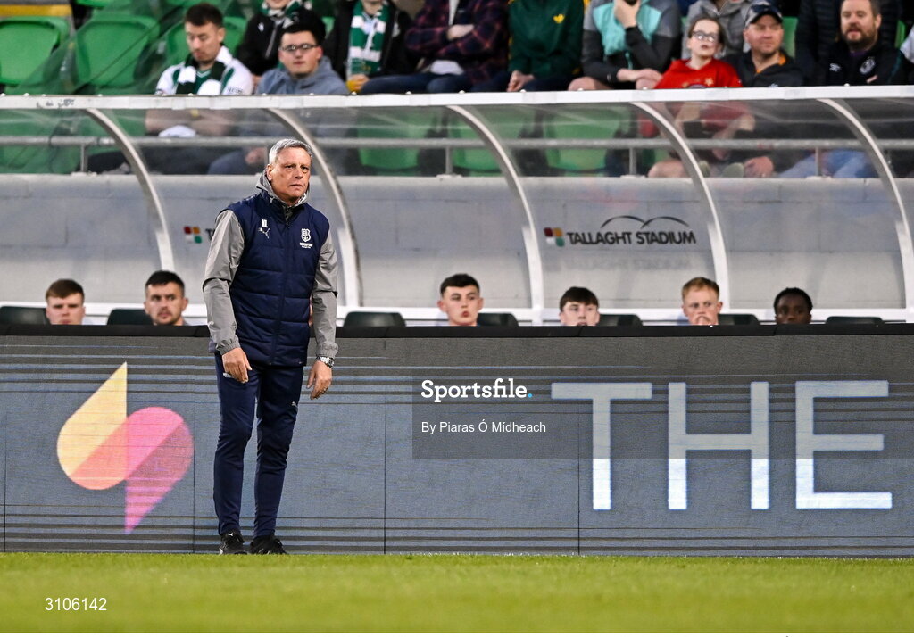 11 April 2025; Waterford manager Keith Long during the SSE Airtricity Men's Premier Division match between Shamrock Rovers and Waterford at Tallaght Stadium in Dublin. Photo by Piaras Ó Mídheach/Sportsfile
