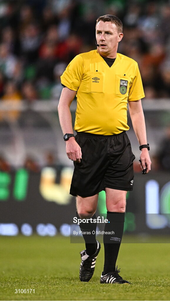 11 April 2025; Referee Damien MacGraith during the SSE Airtricity Men's Premier Division match between Shamrock Rovers and Waterford at Tallaght Stadium in Dublin. Photo by Piaras Ó Mídheach/Sportsfile