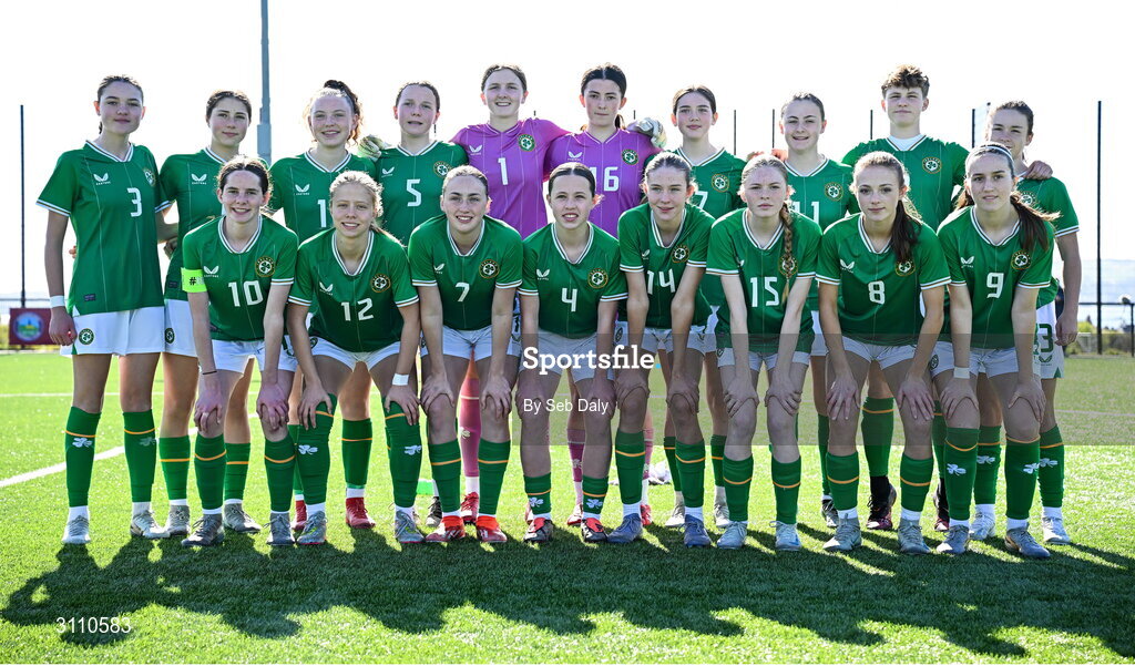 17 April 2025; The Republic of Ireland squad before the Girls U15 SAFIB Bob Docherty Cup match between Northern Ireland and Republic of Ireland at Greenisland FC in Antrim. Photo by Seb Daly/Sportsfile