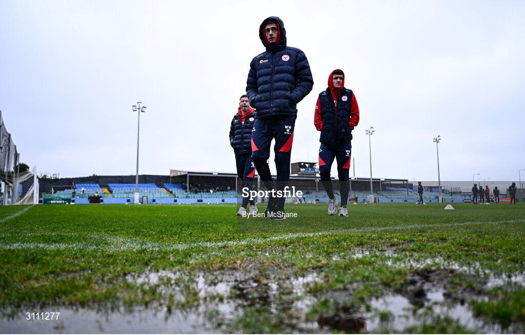 18 April 2025; Daniel Kelly of Shelbourne before the SSE Airtricity Men's Premier Division match between Drogheda United and Shelbourne at Sullivan & Lambe Park in Drogheda, Louth. Photo by Ben McShane/Sportsfile