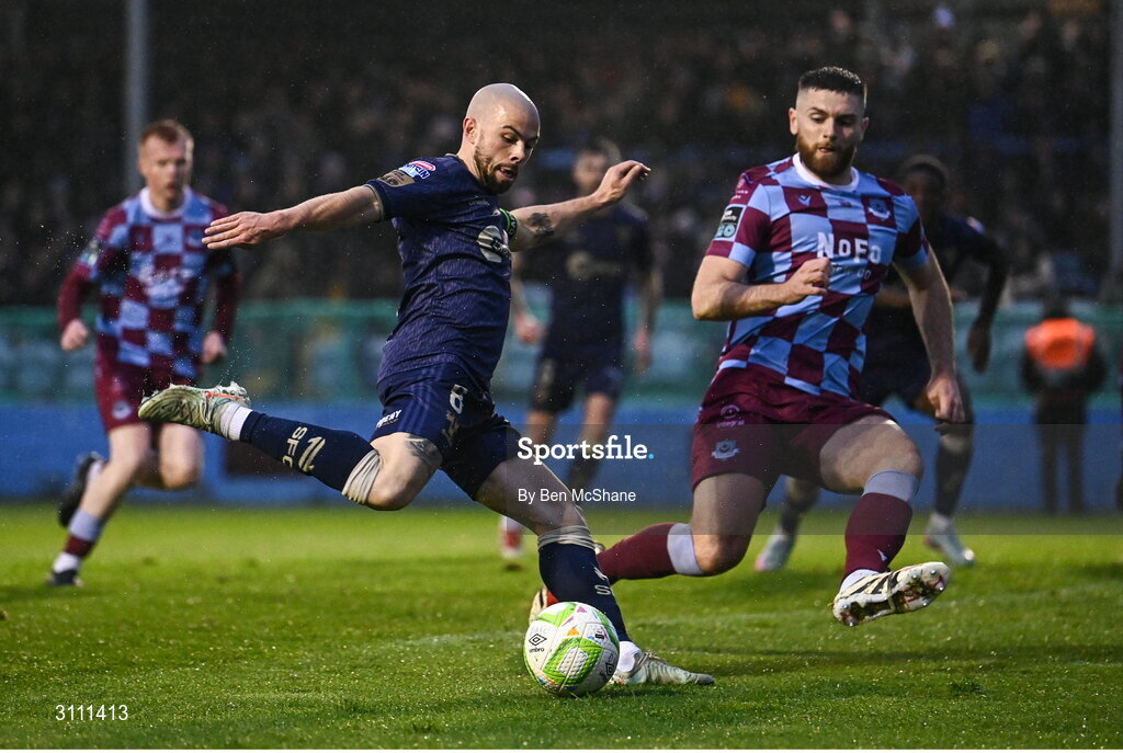 18 April 2025; Mark Coyle of Shelbourne shoots to score his side's first goal during the SSE Airtricity Men's Premier Division match between Drogheda United and Shelbourne at Sullivan & Lambe Park in Drogheda, Louth. Photo by Ben McShane/Sportsfile