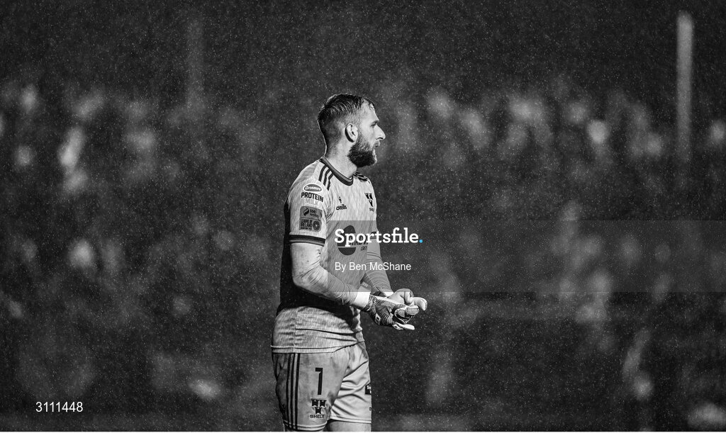 18 April 2025; (EDITOR'S NOTE; Image has been converted to black & white) Shelbourne goalkeeper Conor Kearns during the SSE Airtricity Men's Premier Division match between Drogheda United and Shelbourne at Sullivan & Lambe Park in Drogheda, Louth. Photo by Ben McShane/Sportsfile