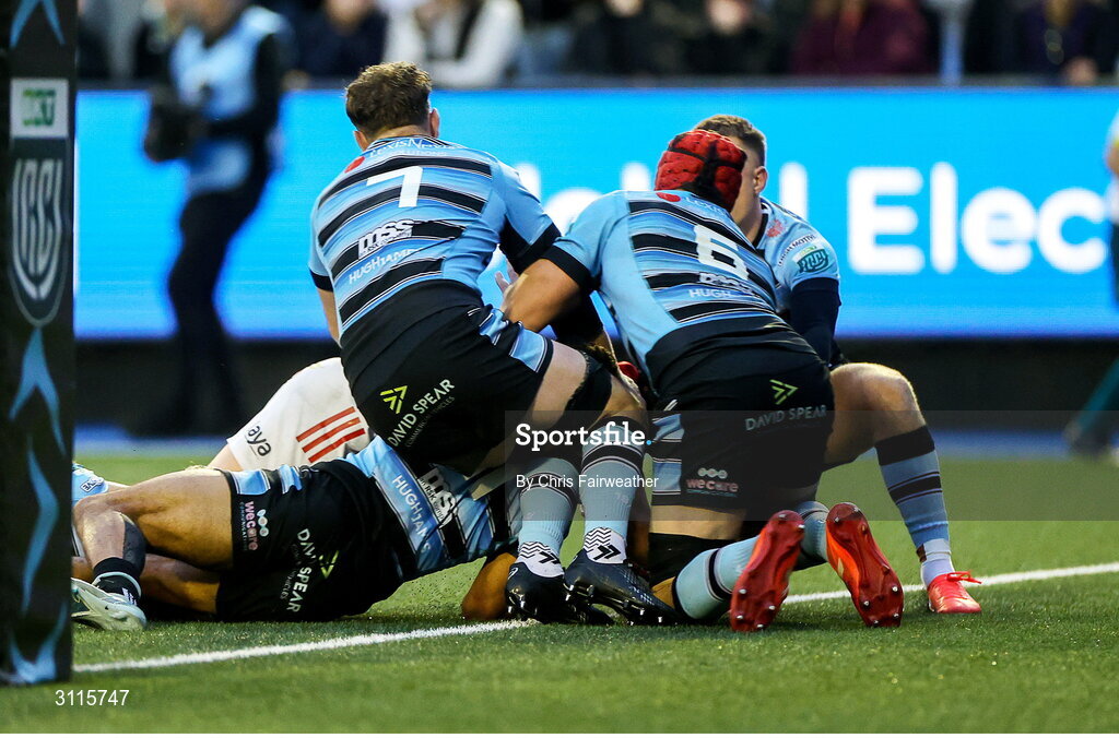 25 April 2025; Mike Haley of Munster scores his side's second try during the United Rugby Championship match between Cardiff and Munster at Cardiff Arms Park in Cardiff, Wales. Photo by Chris Fairweather/Sportsfile