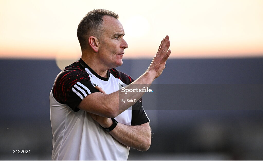 30 April 2025; Louth manager Fergal Reel during the Dalata Hotel Group Leinster GAA Football U20 Championship final match between Meath and Louth at Cedral St Conleth’s Park in Newbridge, Kildare. Photo by Seb Daly/Sportsfile