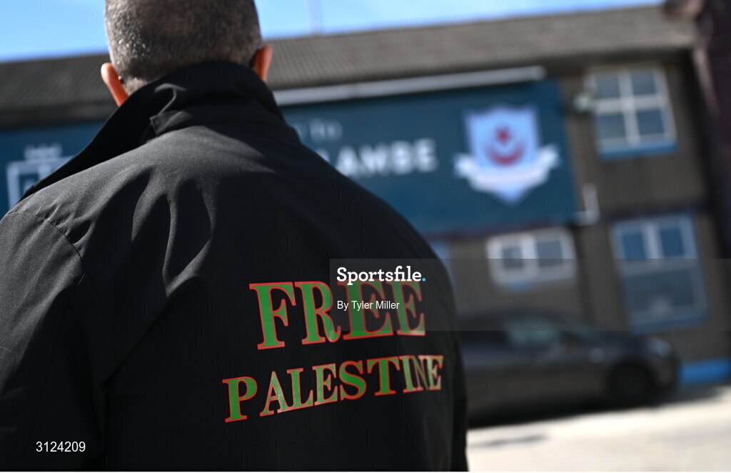 5 May 2025; Filmmaker and journalist Yousef Alhelou is intervewed outside of the ground before the SSE Airtricity Men's Premier Division match between Drogheda United and Cork City at Sullivan & Lambe Park in Drogheda, Louth. Photo by Tyler Miller/Sportsfile