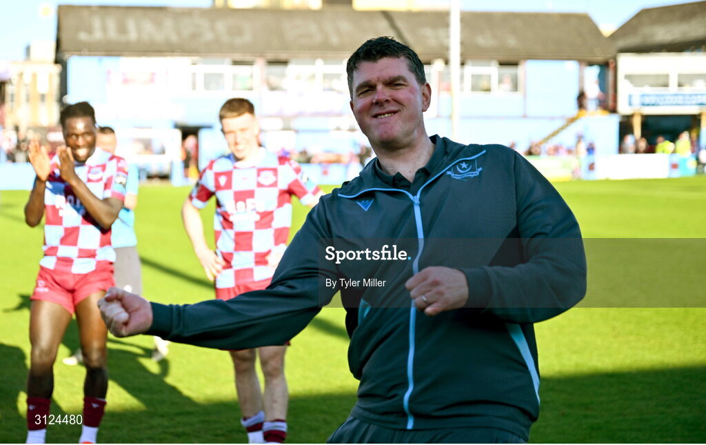 5 May 2025; Drogheda United manager Kevin Doherty celebrates after the SSE Airtricity Men's Premier Division match between Drogheda United and Cork City at Sullivan & Lambe Park in Drogheda, Louth. Photo by Tyler Miller/Sportsfile