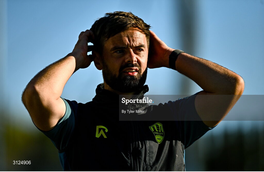 5 May 2025; Greg Bolger of Cork City issues intructions from the sidelines during the SSE Airtricity Men's Premier Division match between Drogheda United and Cork City at Sullivan & Lambe Park in Drogheda, Louth. Photo by Tyler Miller/Sportsfile