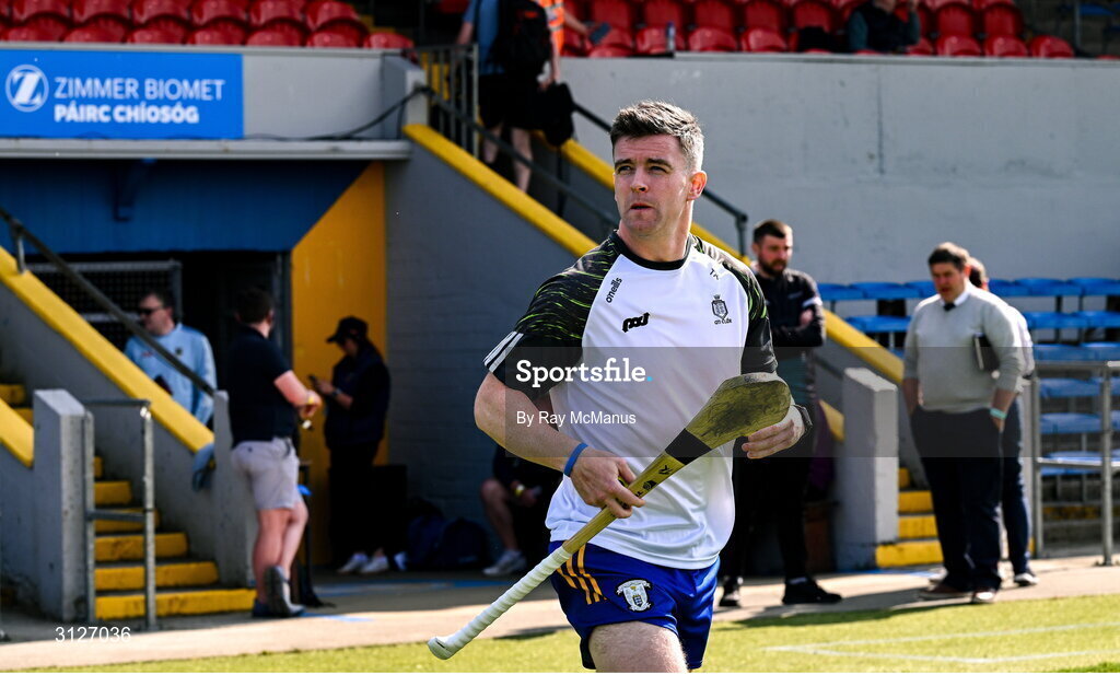 10 May 2025; Tony Kelly of Clare walks the pitch before the Munster GAA Hurling Senior Championship Round 3 match between Clare and Tipperary at Zimmer Biomet Páirc Chíosóg in Ennis, Clare. Photo by Ray McManus/Sportsfile