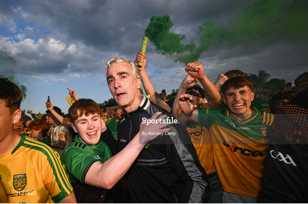 10 May 2025; Donegal manager Jim McGuinness celebrates with supporters after the Ulster GAA Football Senior Championship final match between Armagh and Donegal at St Tiernach's Park in Clones, Monaghan. Photo by Ramsey Cardy/Sportsfile