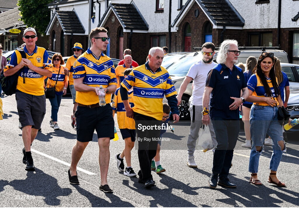 10 May 2025; Clare supporters make their way to the Munster GAA Hurling Senior Championship Round 3 match between Clare and Tipperary at Zimmer Biomet Páirc Chíosóg in Ennis, Clare. Photo by Ray McManus/Sportsfile