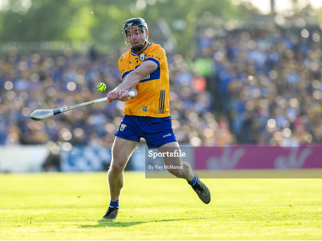 10 May 2025; Tony Kelly of Clare during the Munster GAA Hurling Senior Championship Round 3 match between Clare and Tipperary at Zimmer Biomet Páirc Chíosóg in Ennis, Clare. Photo by Ray McManus/Sportsfile