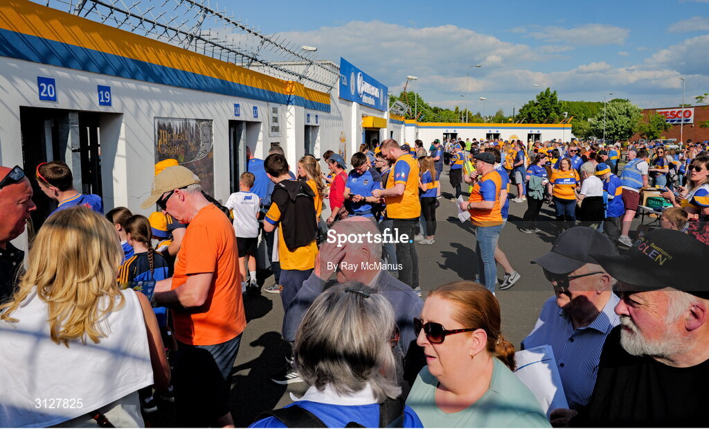 10 May 2025; Supporters, of both teams, queue to enter the grounds in advance of the Munster GAA Hurling Senior Championship Round 3 match between Clare and Tipperary at Zimmer Biomet Páirc Chíosóg in Ennis, Clare. Photo by Ray McManus/Sportsfile
