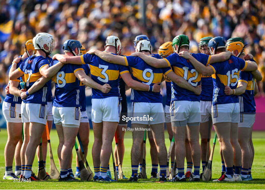 10 May 2025; The Tipperary players in a huddle before the Munster GAA Hurling Senior Championship Round 3 match between Clare and Tipperary at Zimmer Biomet Páirc Chíosóg in Ennis, Clare. Photo by Ray McManus/Sportsfile