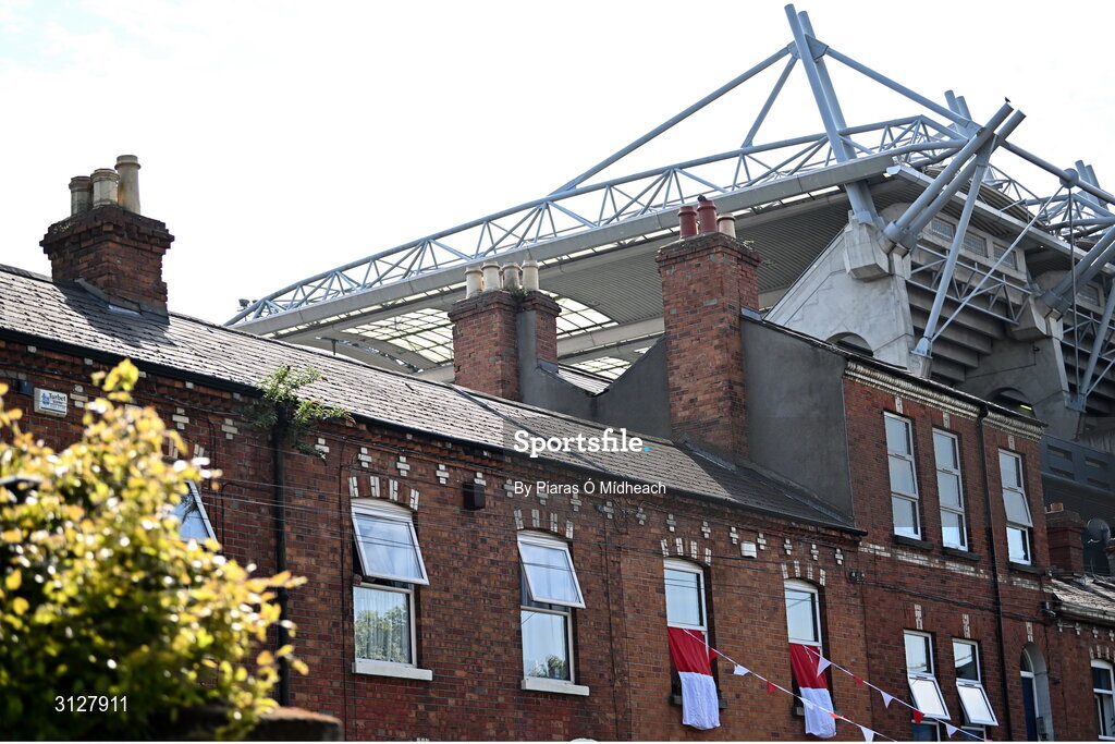 11 May 2025; Louth flags on display in a house before the Leinster GAA Football Senior Championship final match between Louth and Meath at Croke Park in Dublin. Photo by Piaras Ó Mídheach/Sportsfile
