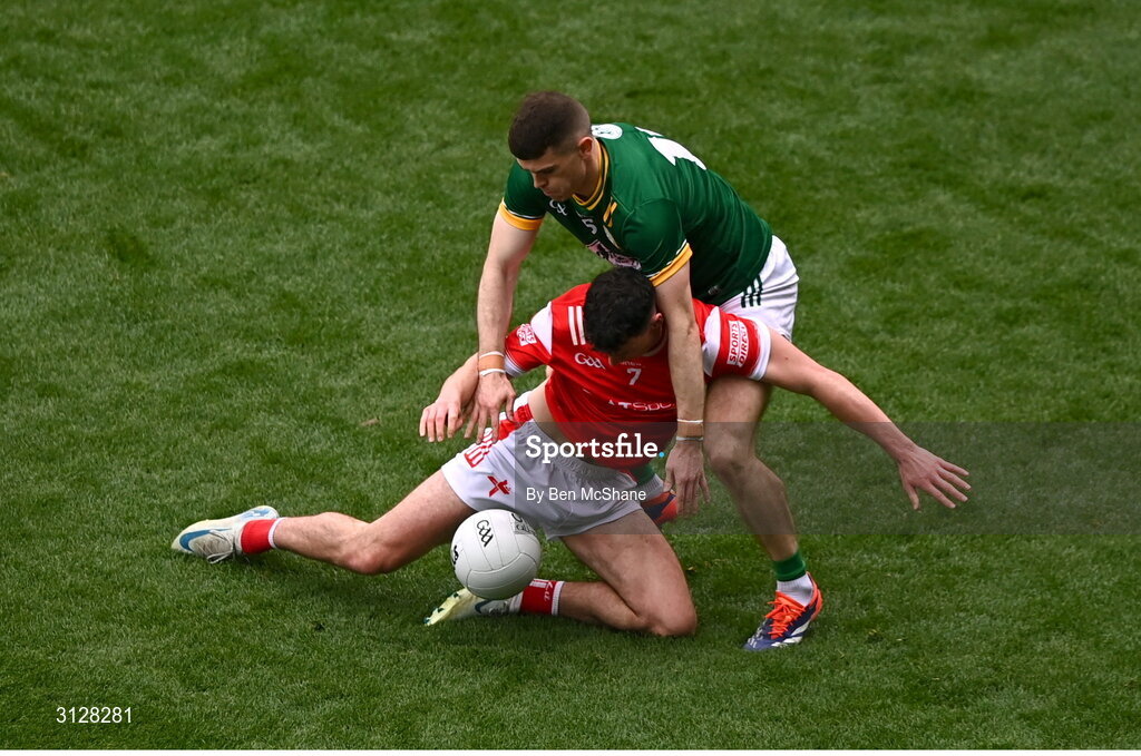 11 May 2025; Craig Lennon of Louth is tackled by Eoghan Frayne of Meath during the Leinster GAA Football Senior Championship final match between Louth and Meath at Croke Park in Dublin. Photo by Ben McShane/Sportsfile