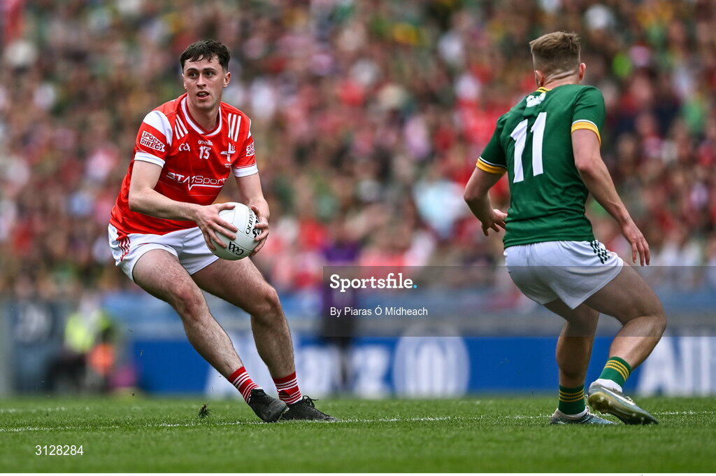 11 May 2025; Kieran McArdle of Louth in action against Ruairí Kinsella of Meath during the Leinster GAA Football Senior Championship final match between Louth and Meath at Croke Park in Dublin. Photo by Piaras Ó Mídheach/Sportsfile