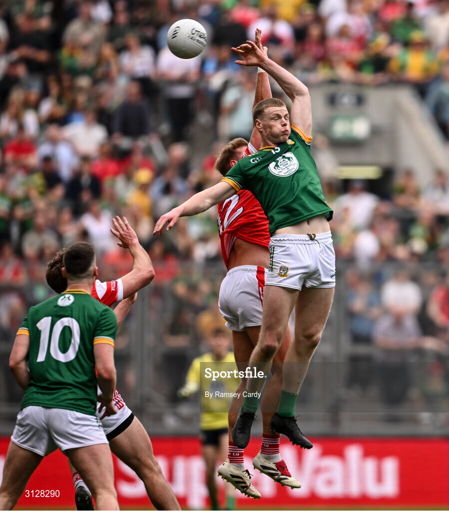 11 May 2025; Mathew Costello of Meath in action against Conor Grimes of Louth during the Leinster GAA Football Senior Championship final match between Louth and Meath at Croke Park in Dublin. Photo by Ramsey Cardy/Sportsfile