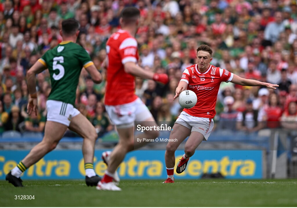 11 May 2025; Ryan Burns of Louth scores his side's second goal during the Leinster GAA Football Senior Championship final match between Louth and Meath at Croke Park in Dublin. Photo by Piaras Ó Mídheach/Sportsfile