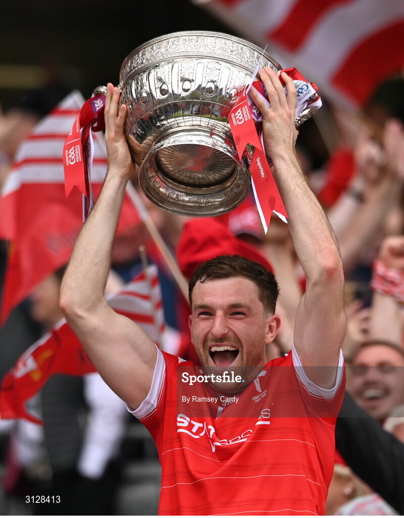 11 May 2025; Louth captain Sam Mulroy lifts the Delaney cup after the Leinster GAA Football Senior Championship final match between Louth and Meath at Croke Park in Dublin. Photo by Ramsey Cardy/Sportsfile