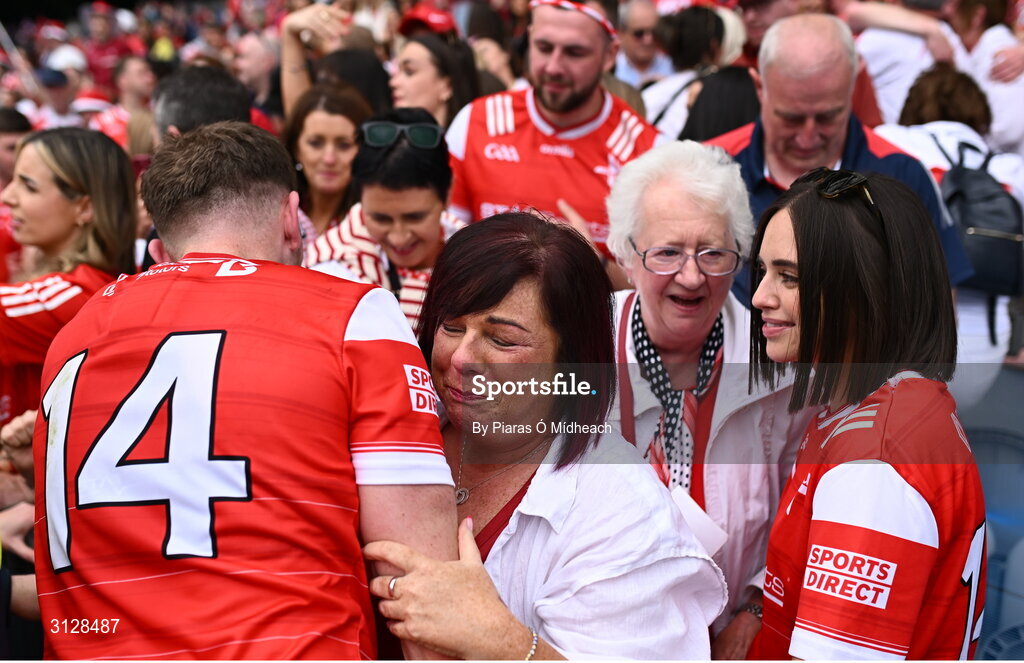 11 May 2025; Sam Mulroy of Louth with his mother Bernieafter victory in the Leinster GAA Football Senior Championship final match between Louth and Meath at Croke Park in Dublin. Photo by Piaras Ó Mídheach/Sportsfile