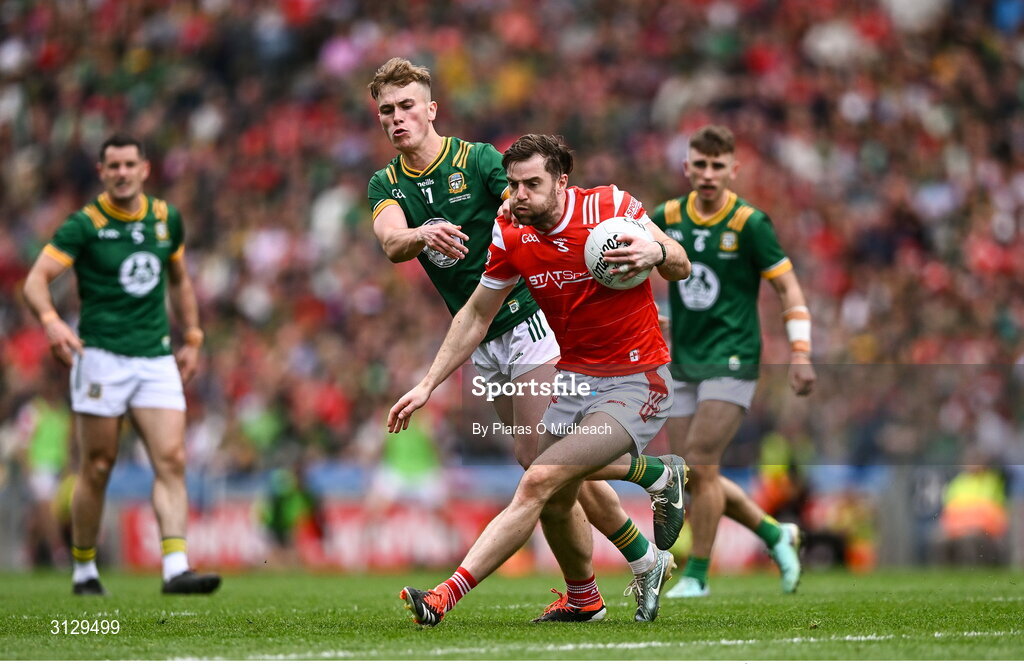 11 May 2025; Dermot Campbell of Louth in action against Ruairí Kinsella of Meath during the Leinster GAA Football Senior Championship final match between Louth and Meath at Croke Park in Dublin. Photo by Piaras Ó Mídheach/Sportsfile