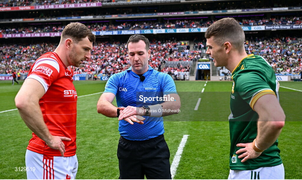 11 May 2025; Referee Martin McNally with team captains Sam Mulroy of Louth and Eoghan Frayne of Meath before the Leinster GAA Football Senior Championship final match between Louth and Meath at Croke Park in Dublin. Photo by Piaras Ó Mídheach/Sportsfile