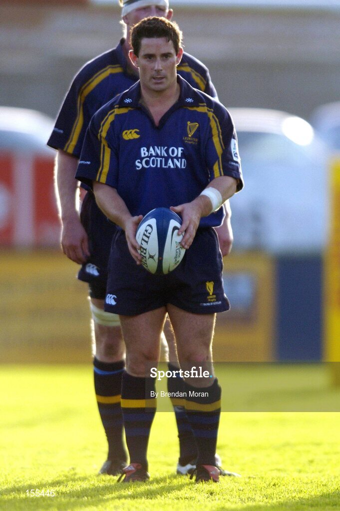 11 September 2004; Brian O'Meara, Leinster, prepares to kick for touch. Celtic League 2004-2005, Ulster v Leinster, Ravenhill Park, Belfast. Picture credit; Brendan Moran / SPORTSFILE