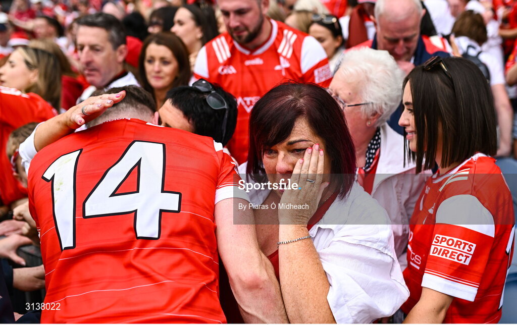 11 May 2025; Sam Mulroy of Louth celebrates with supporters after victory in the Leinster GAA Football Senior Championship final match between Louth and Meath at Croke Park in Dublin. Photo by Piaras Ó Mídheach/Sportsfile