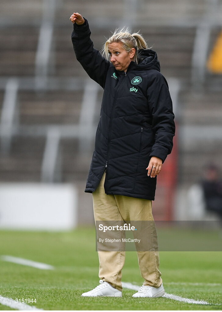 3 June 2025; Republic of Ireland head coach Carla Ward during the UEFA Women's Nations League, League B match between Republic of Ireland and Slovenia at Páirc Uí Chaoimh in Cork. Photo by Stephen McCarthy/Sportsfile