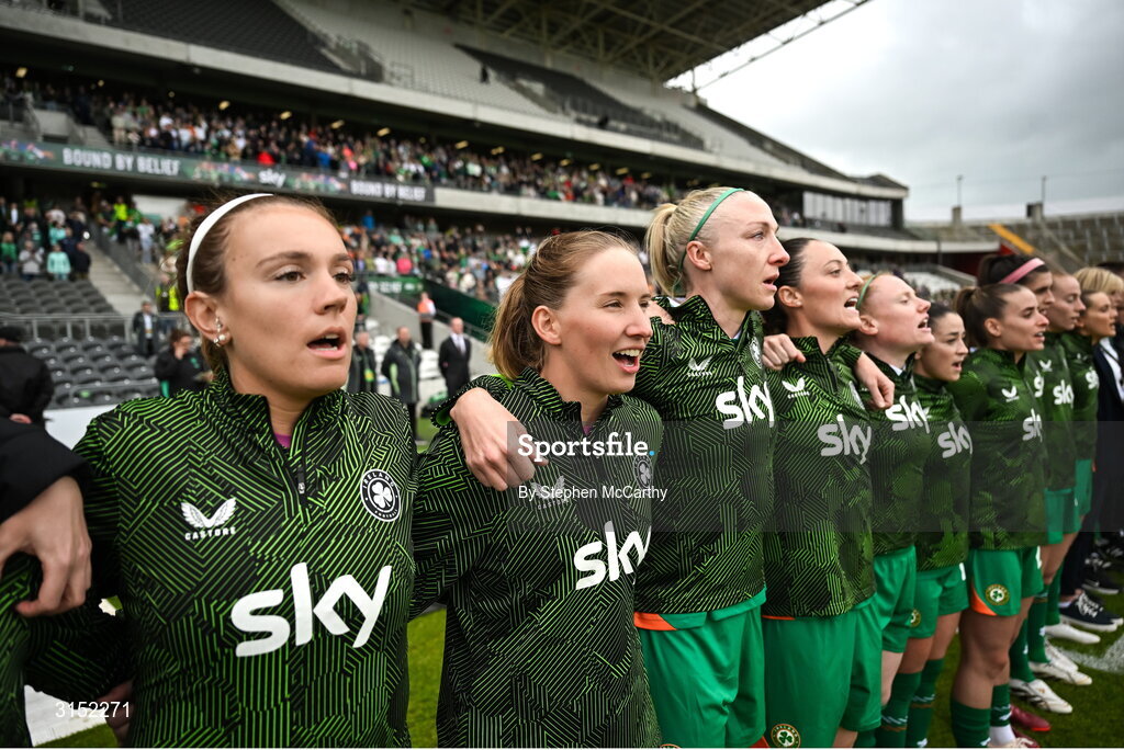 3 June 2025; Republic of Ireland players, from left, Grace Moloney  before the UEFA Women's Nations League, League B match between Republic of Ireland and Slovenia at Páirc Uí Chaoimh in Cork. Photo by Stephen McCarthy/Sportsfile