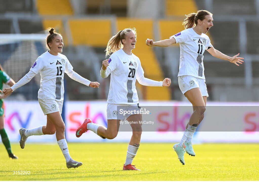 3 June 2025; Slovenia players, from right, Lara Prašnikar, Zara Kramžar and Sara Makovec celebrates after the UEFA Women's Nations League, League B match between Republic of Ireland and Slovenia at Páirc Uí Chaoimh in Cork. Photo by Stephen McCarthy/Sportsfile