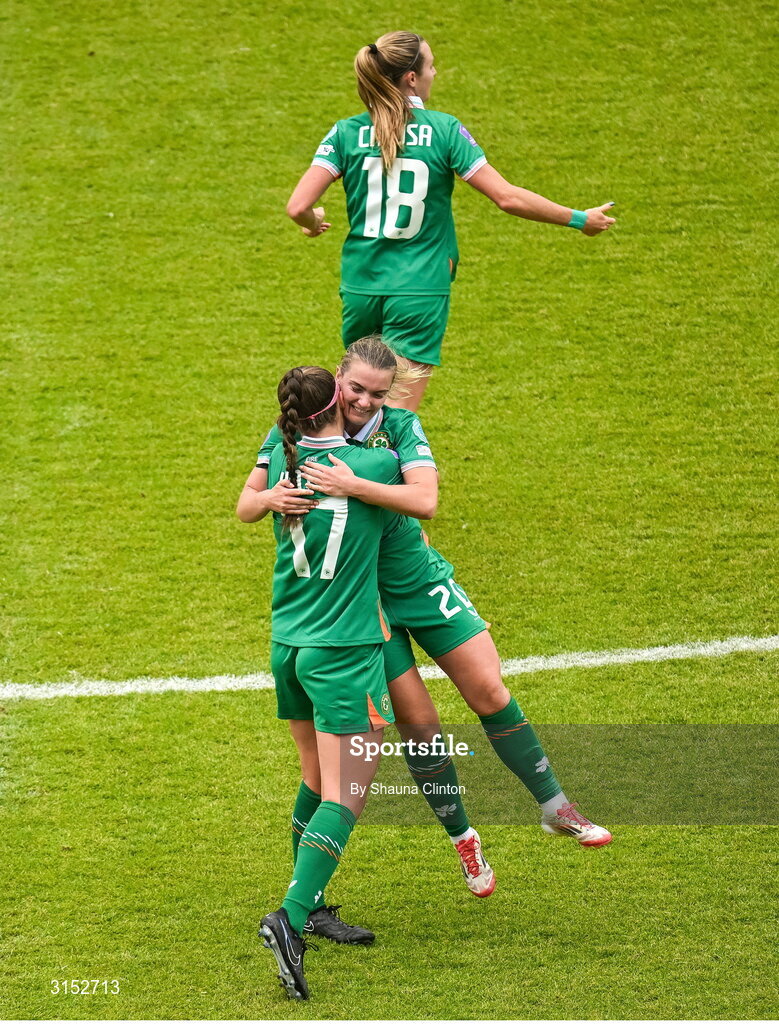 3 June 2025; Saoirse Noonan of Republic of Ireland, centre, is congratulates by team-mates Caitlin Hayes, right, after scoring her side's first goal during the UEFA Women's Nations League, League B match between Republic of Ireland and Slovenia at Páirc Uí Chaoimh in Cork. Photo by Shauna Clinton/Sportsfile