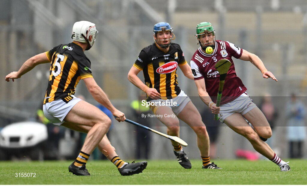 8 June 2025; Cianan Fahy of Galway in action against Mikey Carey, left, and John Donnelly of Kilkenny during the Leinster GAA Senior Hurling Championship final match between Kilkenny and Galway at Croke Park in Dublin. Photo by Ramsey Cardy/Sportsfile