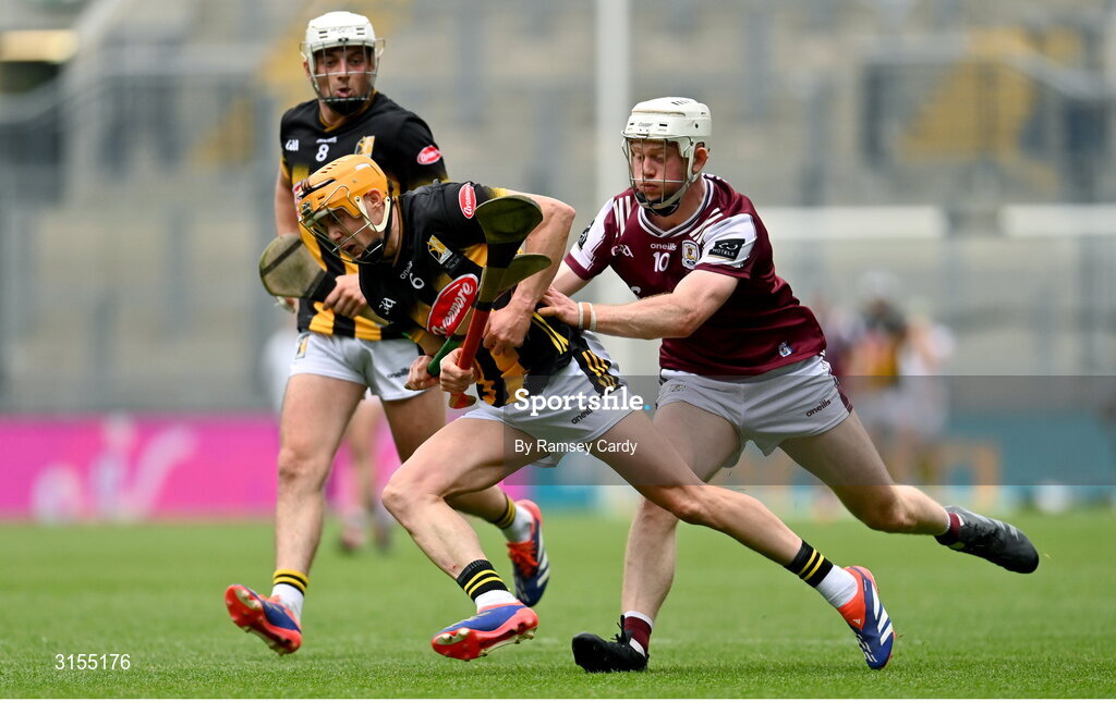 8 June 2025; Richie Reid of Kilkenny in action against John Fleming of Galway during the Leinster GAA Senior Hurling Championship final match between Kilkenny and Galway at Croke Park in Dublin. Photo by Ramsey Cardy/Sportsfile