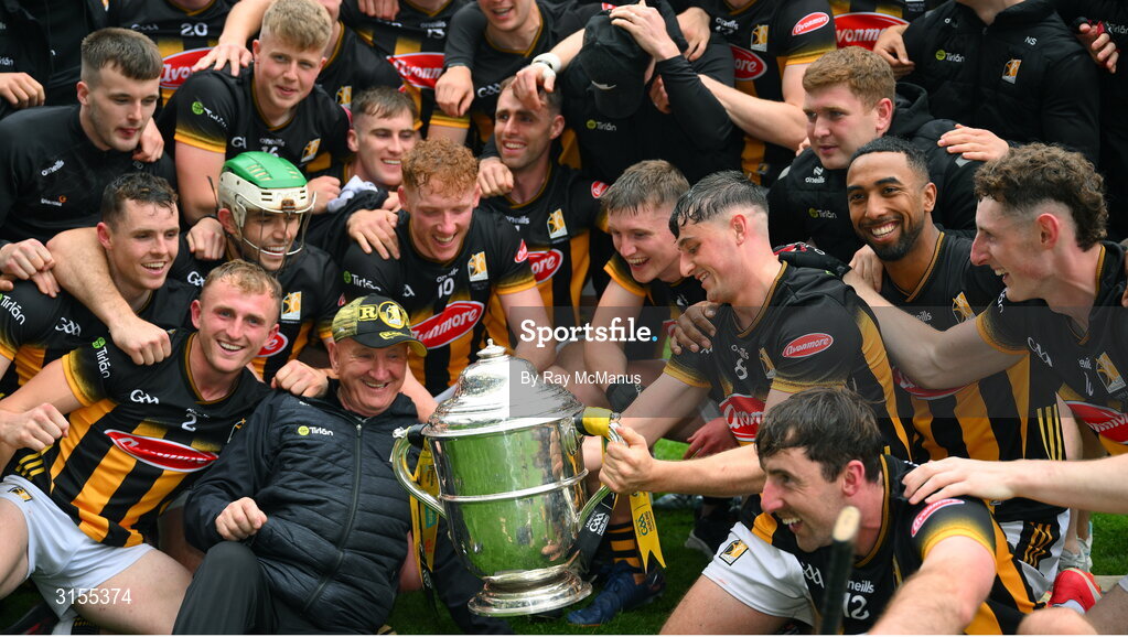 8 June 2025; Kilkenny players and kit man Rackard Cody celebrate after the Leinster GAA Senior Hurling Championship final match between Kilkenny and Galway at Croke Park in Dublin. Photo by Ray McManus/Sportsfile