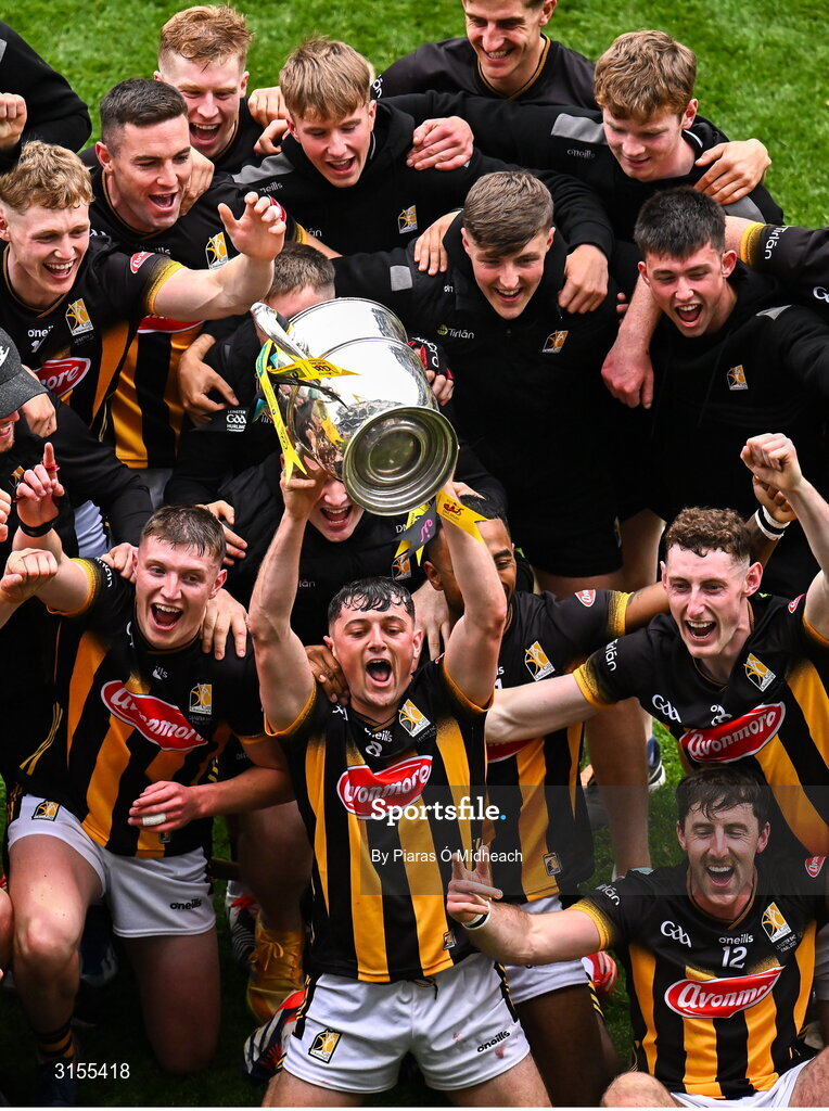 8 June 2025; Cian Kenny of Kilkenny holds the Bob O'Keeffe Cup aloft during the celebrations after victory in the Leinster GAA Senior Hurling Championship final match between Kilkenny and Galway at Croke Park in Dublin. Photo by Piaras Ó Mídheach/Sportsfile