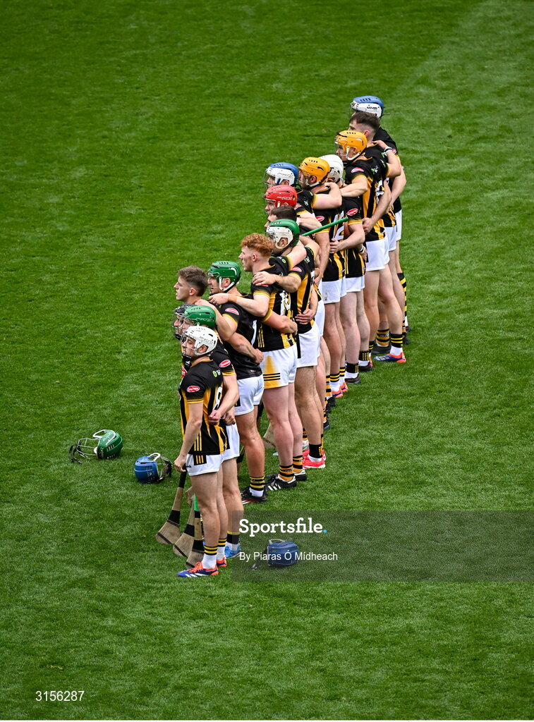 8 June 2025; The Kilkenny team stands for the playing of Amhrán na bhFiann before the Leinster GAA Senior Hurling Championship final match between Kilkenny and Galway at Croke Park in Dublin. Photo by Piaras Ó Mídheach/Sportsfile