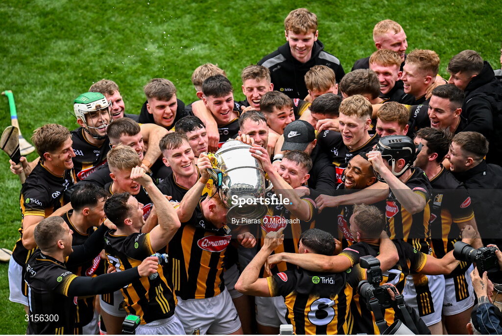 8 June 2025; Kilkenny players celebrate with the Bob O'Keeffe Cup after their side's victory in the Leinster GAA Senior Hurling Championship final match between Kilkenny and Galway at Croke Park in Dublin. Photo by Piaras Ó Mídheach/Sportsfile
