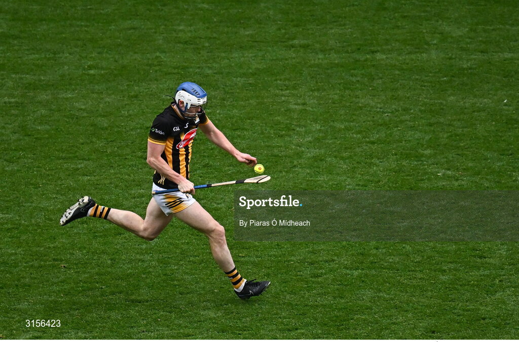 8 June 2025; Huw Lawlor of Kilkenny during the Leinster GAA Senior Hurling Championship final match between Kilkenny and Galway at Croke Park in Dublin. Photo by Piaras Ó Mídheach/Sportsfile