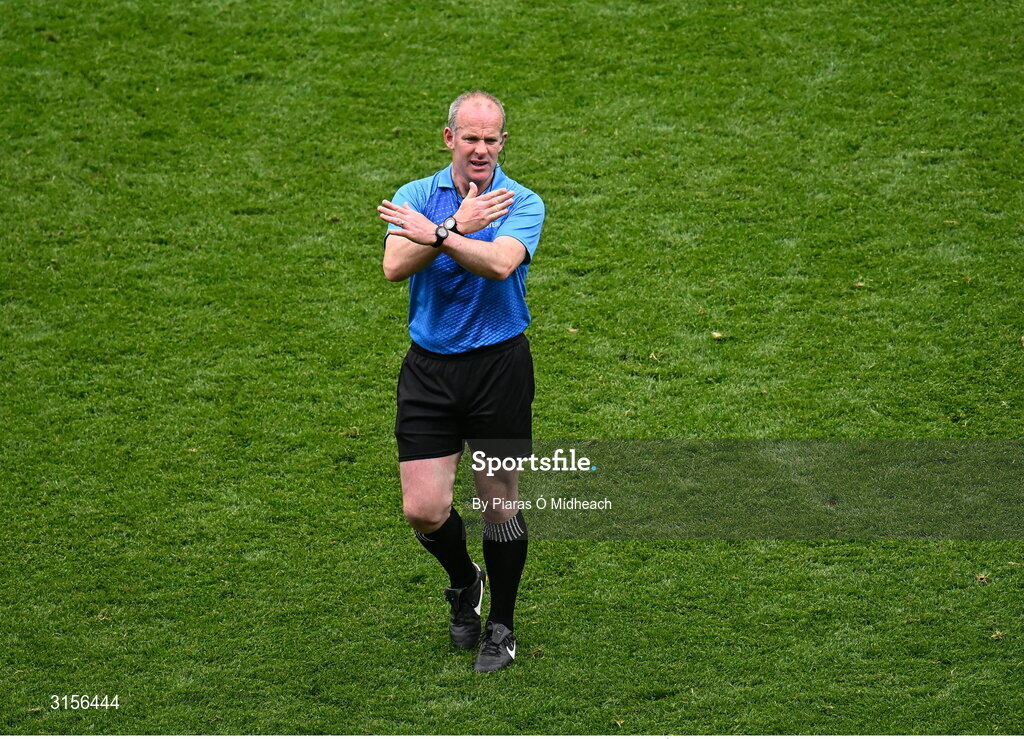 8 June 2025; Referee Johnny Murphy during the Leinster GAA Senior Hurling Championship final match between Kilkenny and Galway at Croke Park in Dublin. Photo by Piaras Ó Mídheach/Sportsfile