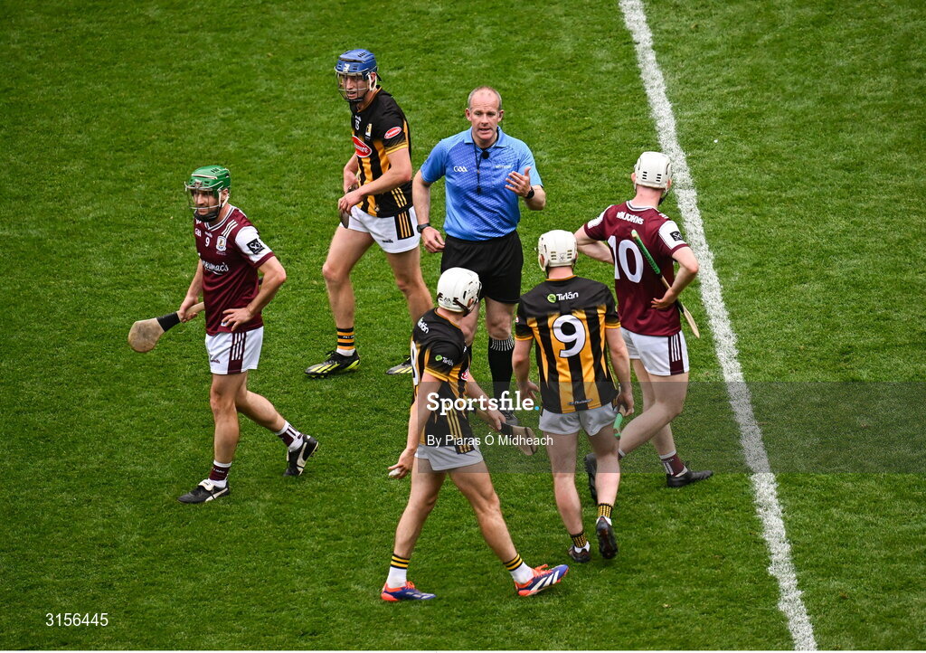 8 June 2025; Referee Johnny Murphy during the Leinster GAA Senior Hurling Championship final match between Kilkenny and Galway at Croke Park in Dublin. Photo by Piaras Ó Mídheach/Sportsfile