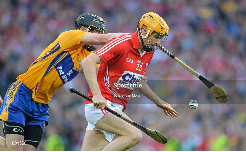 28 September 2013; Cathal Naughton, Cork, in action against Patrick Donnellan, Clare. GAA Hurling All-Ireland Senior Championship Final Replay, Cork v Clare, Croke Park, Dublin. Picture credit: Brendan Moran / SPORTSFILE