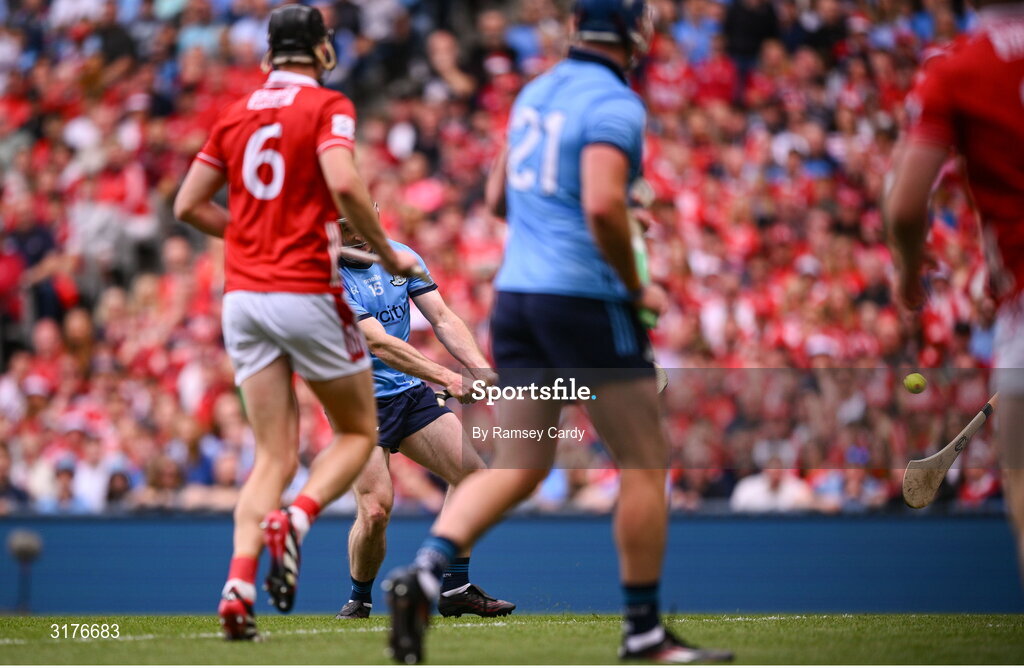 5 July 2025; Cian O'Sullivan of Dublin scores his side's first goal during the GAA Hurling All-Ireland Senior Championship semi-final match between Cork and Dublin at Croke Park in Dublin. Photo by Ramsey Cardy/Sportsfile