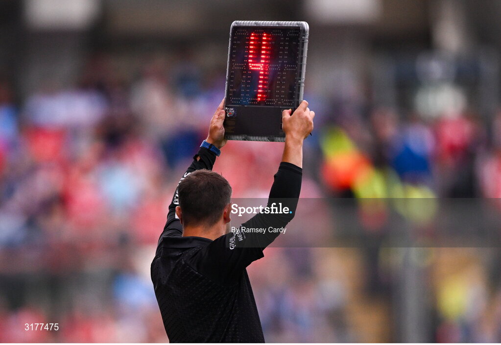 5 July 2025; The sideline official holds up the injury time board during the GAA Hurling All-Ireland Senior Championship semi-final match between Cork and Dublin at Croke Park in Dublin. Photo by Ramsey Cardy/Sportsfile