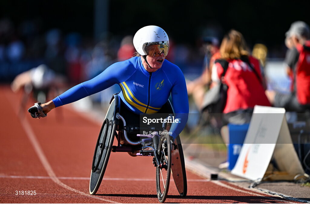 9 July 2025; Hannah Cockroft of Great Britain celebrates after winning the LeisureWorld and Cork Sports Partnership T54 Women's 800m during the Cork City Sports meet at MTU Arena in Cork. Photo by Sam Barnes/Sportsfile