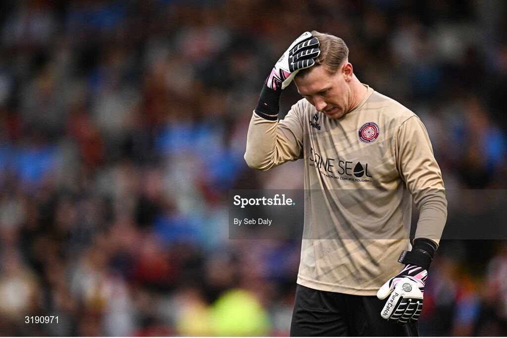 18 July 2025; Killester Donnycarney goalkeeper Ernest Lemantovic during the Sports Direct Men’s FAI Cup second round match between Killester Donnycarney and Bohemians at Dalymount Park in Dublin. Photo by Seb Daly/Sportsfile