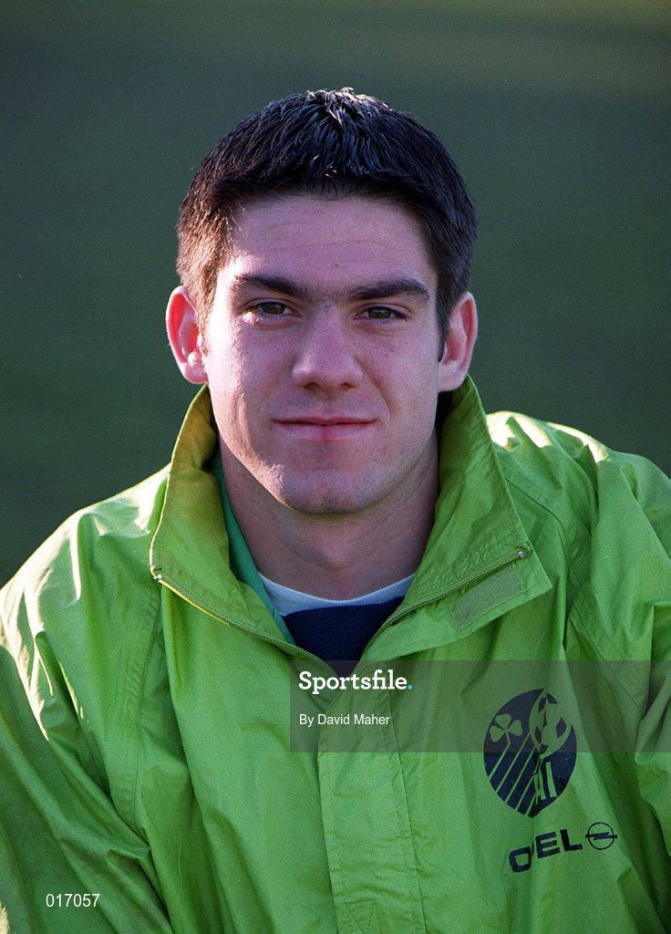 21 January 1999; David McMahon during a Republic of Ireland U17's training session at St. Fintans School in Sutton, Dublin. Photo by David Maher/Sportsfile