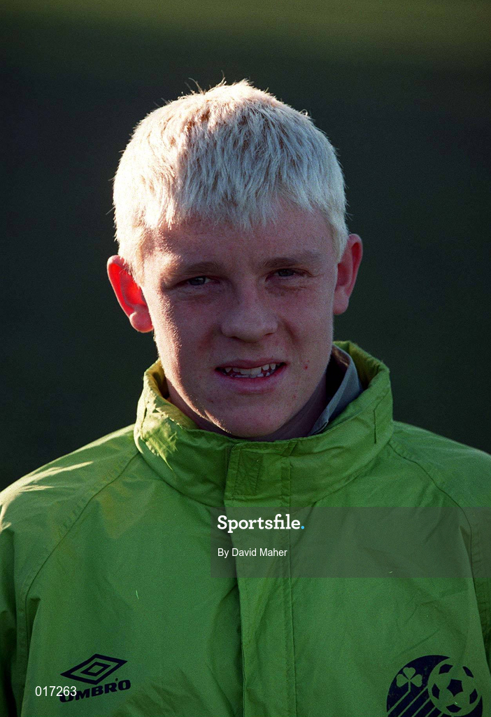 21 January 1999; Glen Fitzpatrick during a Republic of Ireland U17's training session at St. Fintans School in Sutton, Dublin. Photo by David Maher/Sportsfile
