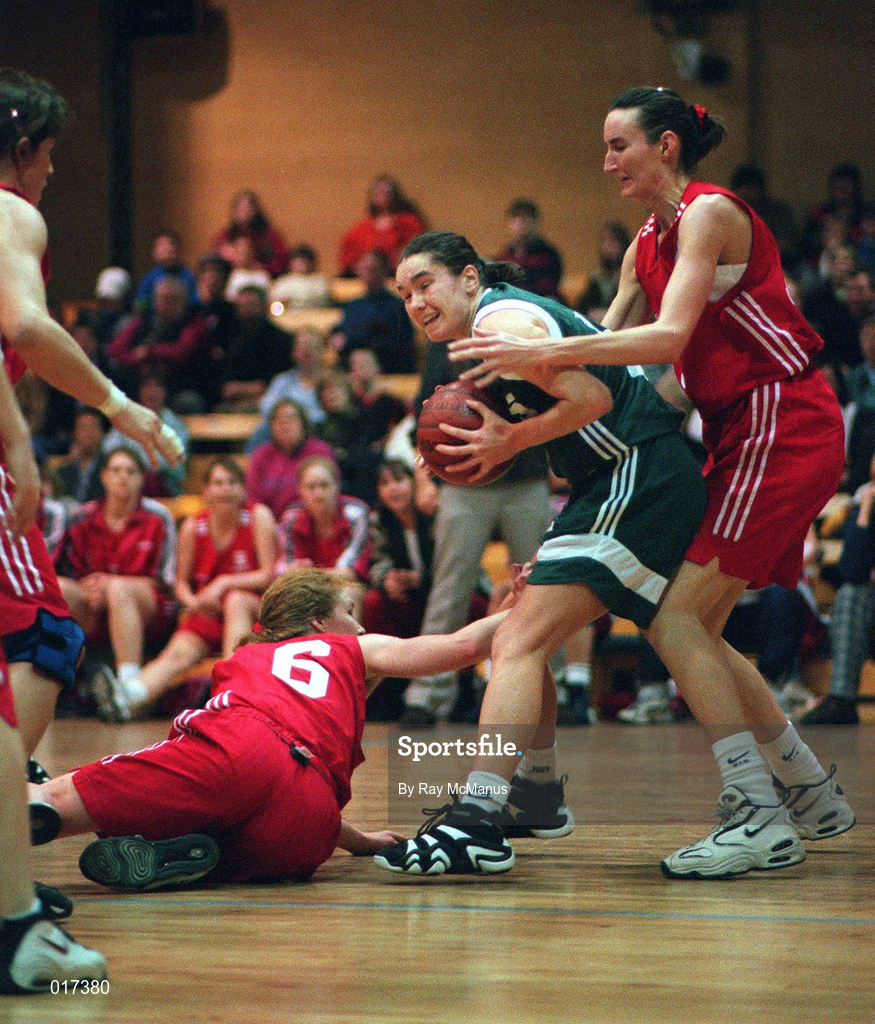 11 April 1998; Jillian Hayes of Ireland during the Four Nations International Basketball match between Ireland and England at the National Basketball Arena in Tallaght, Dublin. Photo by Ray McManus/Sportsfile.
