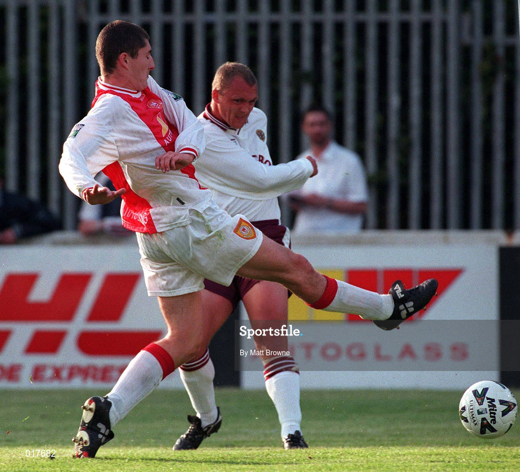 14 July 1998; Steve Fulton of Hearts has a shot at goal despite the efforts of Colin Hawkins of St Patrick's Athletic during the Club Friendly match between St Patrick's Athletic and Hearts at Richmond Park in Dublin.Photo by Matt Browne/Sportsfile.